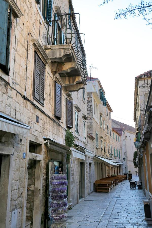 Apartments With A Parking Space Omis - 19051 Exterior foto